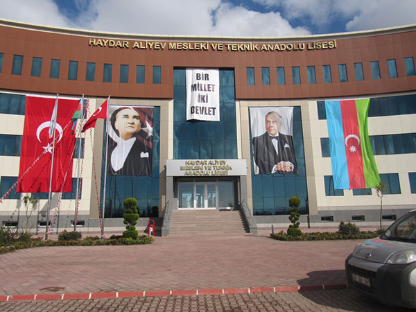 haydar-aliyev-mesleki-ve-teknik-anadolu-lisesi,-mesleki-acik-ogretim-lisesi-kapsamina-alindi.jpg