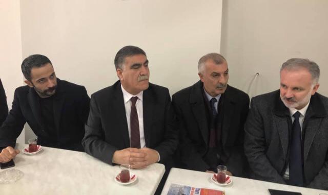hdp-es-baskan-adaylarindan-chp-ye-nezaket-ziyareti(3).jpg