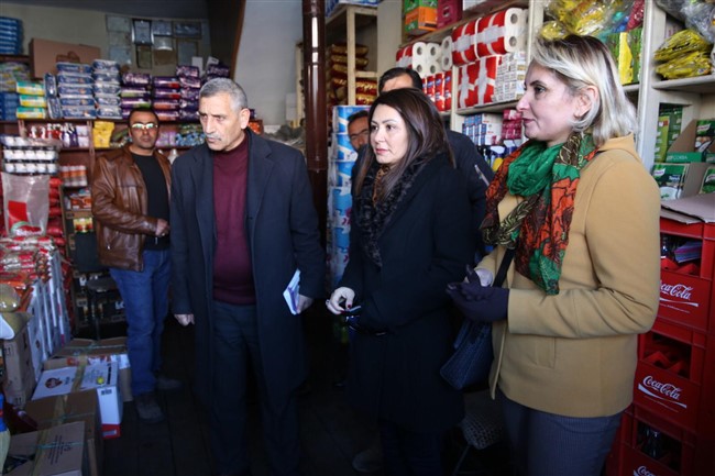 hdp-kars-belediye-esbaskan-adaylari-esnaf-ziyaretleri-gerceklestirdi-(1).jpg