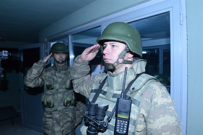 hudut-kartallari-yeni-yila-vatan-icin-elleri-tetikte-girdi-(9).jpg