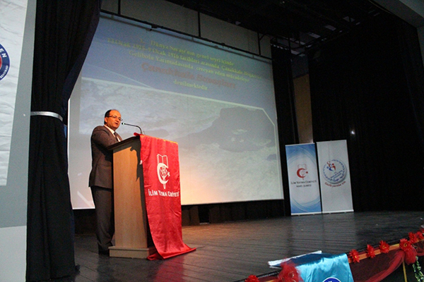 ilim-yayma-cemiyeti-canakkale-zaferini-kutladi-(4).jpg