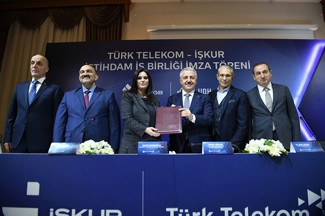 iskur-ve-turk-telekom-arasinda-2-bin-500-tekniker-istihdam-edilecek--(2).jpg