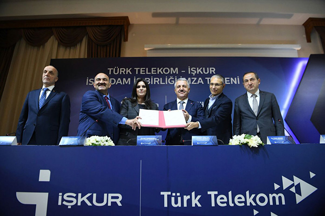 iskur-ve-turk-telekom-arasinda-2-bin-500-tekniker-istihdam-edilecek--(3).jpg