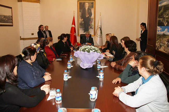 kadin-patronlardan-vali-dogana-ziyaret.jpg