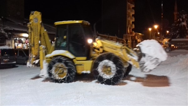 kagizman-belediyesi’nin-kar-temizleme-calismasi-(6).jpg