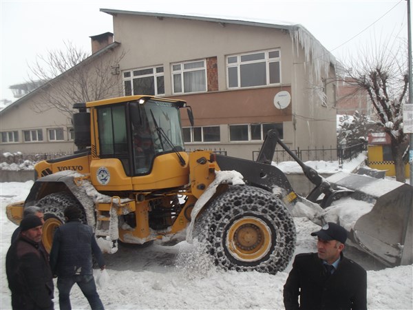 kagizman-belediyesinden-kar-mesaisi-(5).jpg