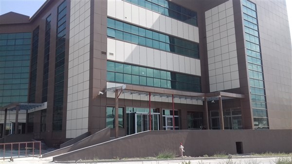 kagizman-yeni-devlet-hastanesine-kavusuyor-(4).jpg