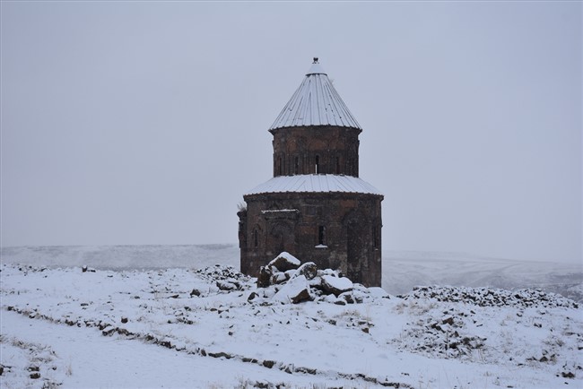 kar-altindaki-medeniyetler-besigi-aniye-turist-akini-(14).jpg