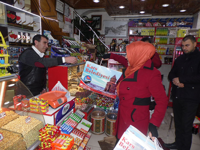 karacantadan-esnafa-yeni-yil-hediyesi!-(6).jpg