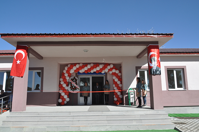 karakale-koyu-birsen-kocali-alis-ilkokulu’nun-acilisi-yapildi-(2).jpg
