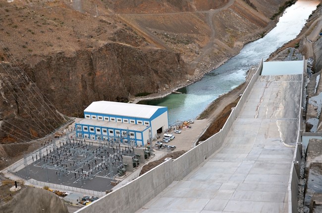 karakurt-baraji-ile-346-milyon-kilovatsaat-elektrik-uretilecek-(6).jpg