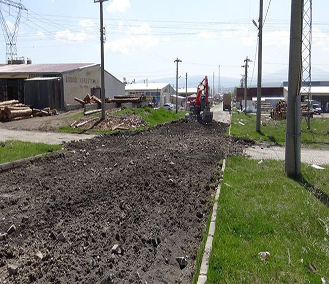 kars’ta,-sanayi-sitesi’ne-yol-ve-sosyal-tesisler-yapiliyor--(4).jpg