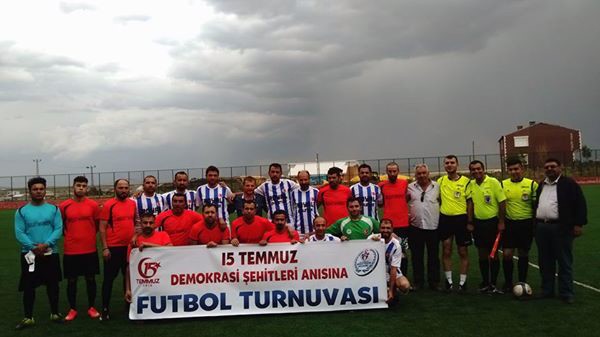 kars’ta-15-temmuz-4lu-futbol-turnuvasi-basladi-(2).jpg