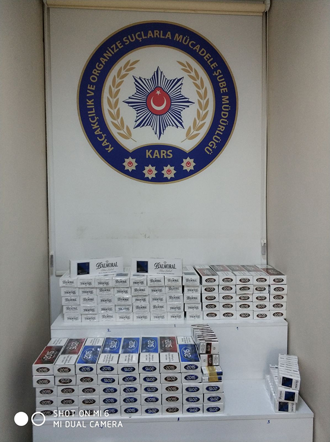 kars’ta-2-bin-780-paket-kacak-sigara-yakalandi-(4).jpg
