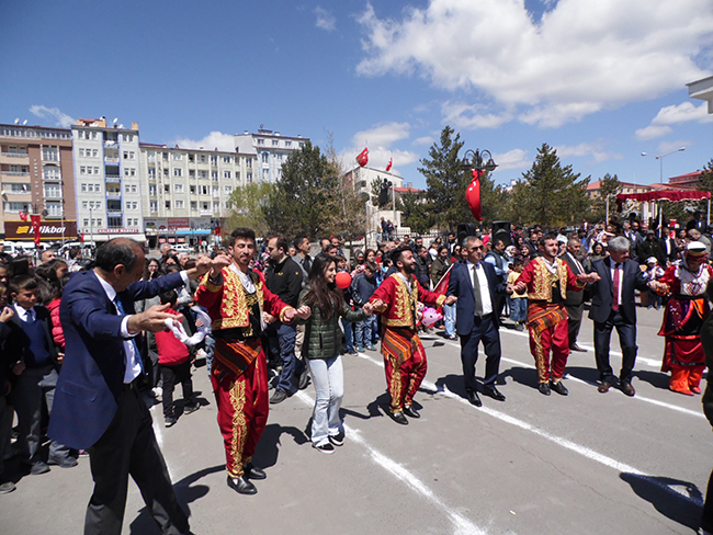kars’ta-23-nisan-coskusu-(27).jpg