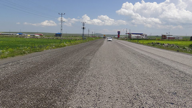 kars’ta-43-kilometre-yol-calismasi!-(8).jpg