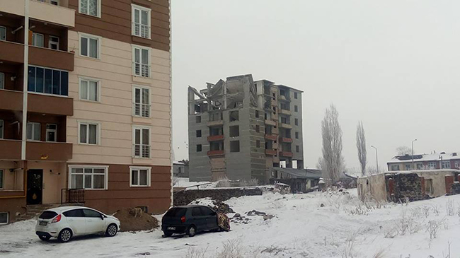 kars’ta-7-katli-bina-coktu!-(2).jpg