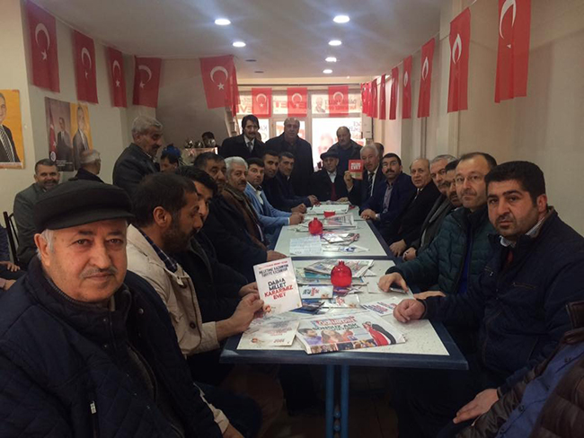 kars’ta-ak-parti’nin-referandum-calismalari-suruyor!-(7).jpg