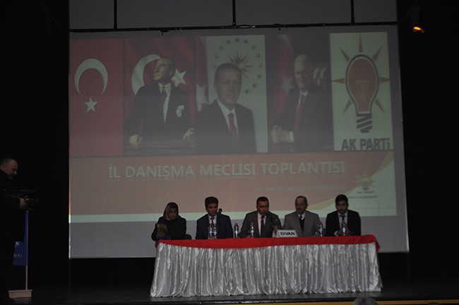kars’ta-ak-parti-il-danisma-meclis-toplantisi-yapildi-(2).jpg
