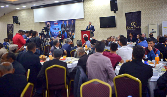 kars’ta-ak-partiden-vefa-iftar-yemegi!-(3).jpg