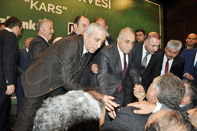 kars’ta-bakan-arslan-ve-bakan-fakiba’nin-katimiyla-tarim-zirvesi-yapildi-(4).jpg