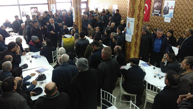 kars’ta-dsp’nin-belediye-baskan-adayi-alibeyoglu,-yogun-ilgi-goruyor--(6).jpg