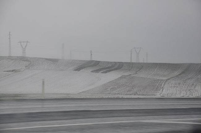 kars’ta-ekili-alanlari-dolu-vurdu--(2).jpg