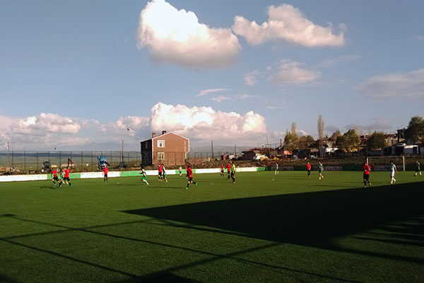 kars’ta-kurumlar-arasi-futbol-turnuvasi-basladi-(3).jpg