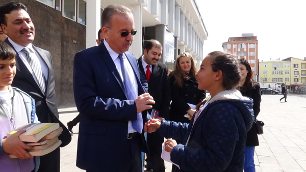 kars'ta-kutuphaneler-haftasi-etkinlikleri!-(5).jpg