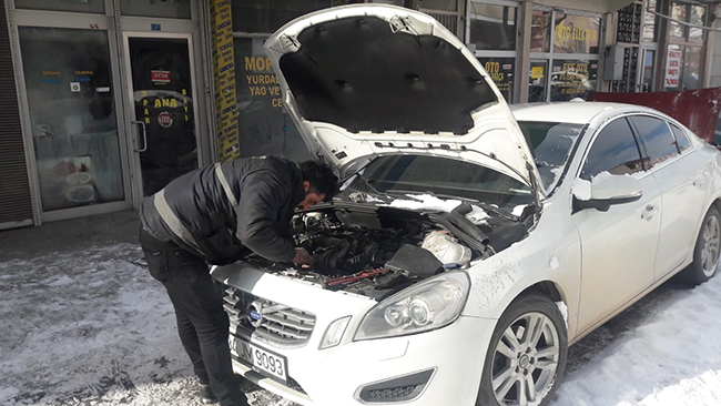 kars’ta-oto-tamircilerinden-suruculere-uyari!-(3).jpg