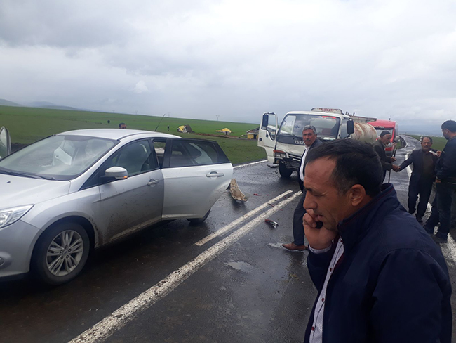 kars’ta-tanker-kaza-yapti,-facianin-esiginden-donuldu-(3).jpg