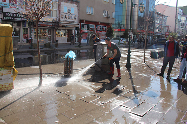 kars’ta-temizlik-calismasi-(4).jpg