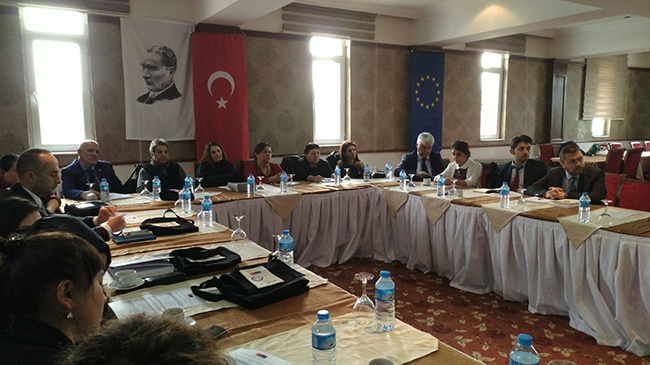 kars’ta-toplumsal-cinsiyete-duyarli-hak-temelli-izleme-egitimi-duzenlendi-(1).jpeg