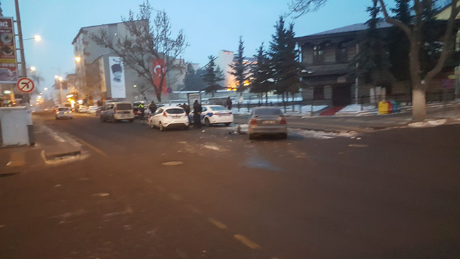 kars’ta-trafik-kazasi-(3).jpg