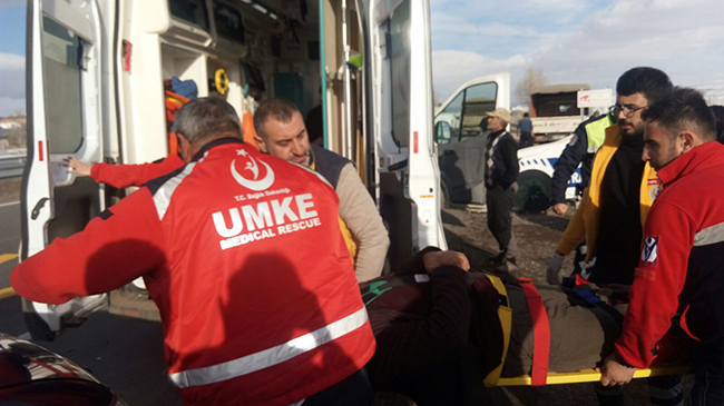 kars’ta-trafik-kazasi-3-yarali-(1).jpg