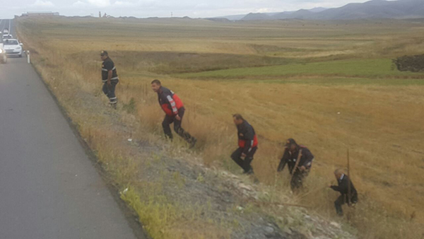 kars’ta-trafik-kazasi-yaralilar-var!-(4).jpg