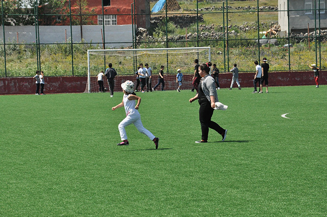 kars’ta-yaz-spor-okullari’nin-acilisi-yapildi-(4).jpg