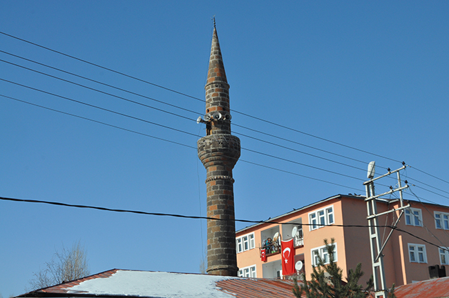 kars,-sehidini-son-yolculuguna-ugurladi-(5).jpg