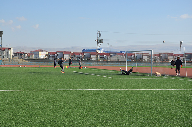 kars-36-spor,-ziraat-turkiye-kupasi-hazirliklarini-surduruyor-(4).jpg
