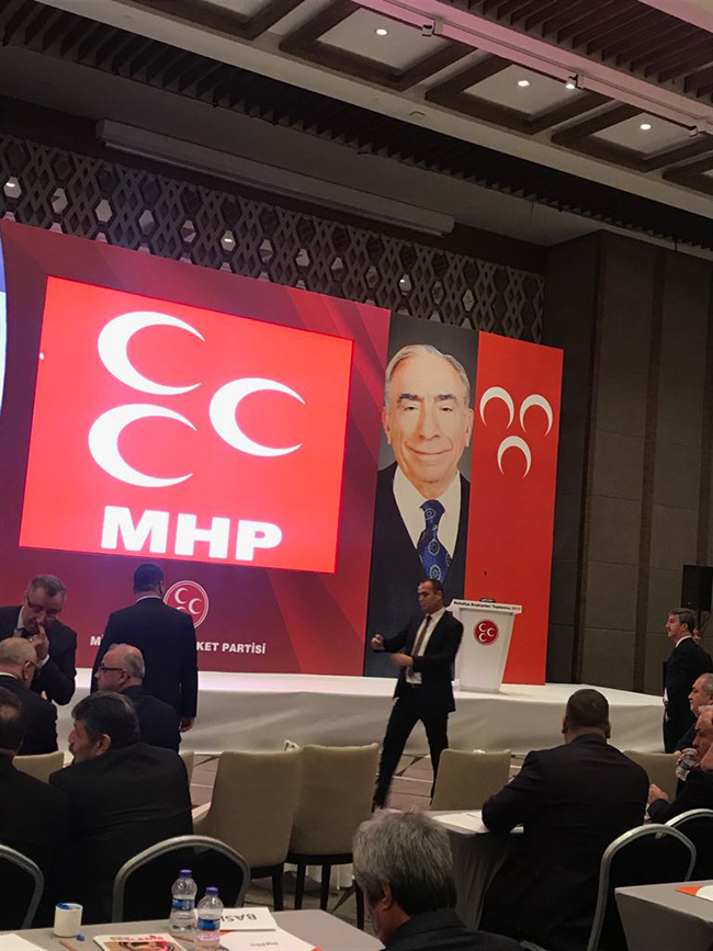 kars-belediye-baskani-murtaza-karacanta-mhp-baskanlar-toplantisina-katildi-(3).jpeg