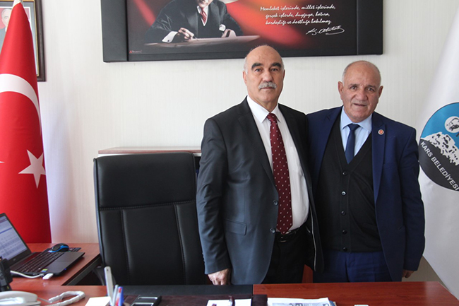 kars-belediyesinde-baskan-yardimcilari-degisti-(3).jpg