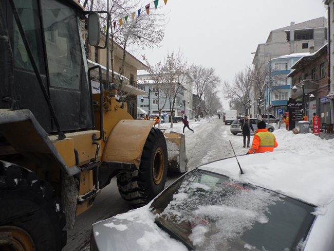 kars-belediyesinden-kar-seferberligi-(19).jpg