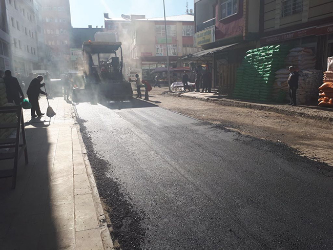 kars-belediyesinin-yol-ve-kaldirim-calismalari-devam-ediyor-(1).jpeg