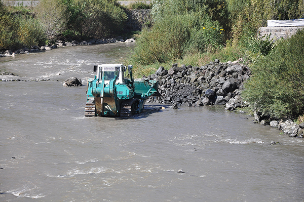 kars-cayi-islah-calismalari-devam-ediyor-(1).jpg