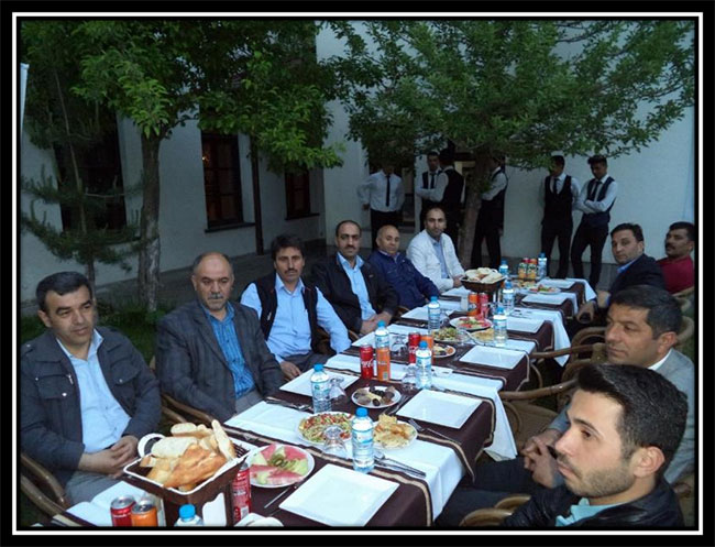 kars-cimento-calisanlari-geleneksel-iftar-yemeginde-bulustu!-(2).jpg