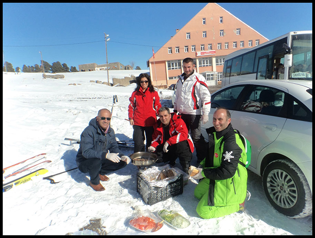 kars-cimento-fabrikasinda-kayak-etkinligi-duzenlendi-(11).jpg