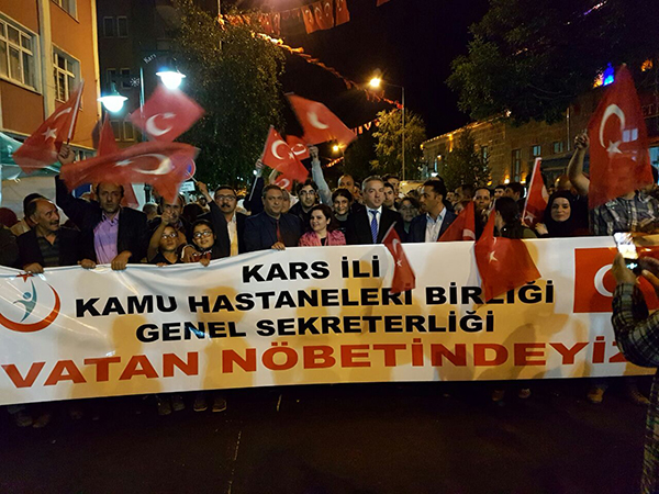 kars-demokrasi-nobetine-devam-ediyor!-(3).jpg