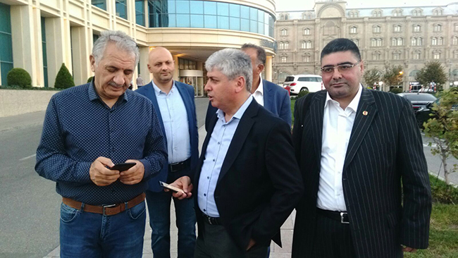 kars-heyeti-baku’de-(4)-001.jpg