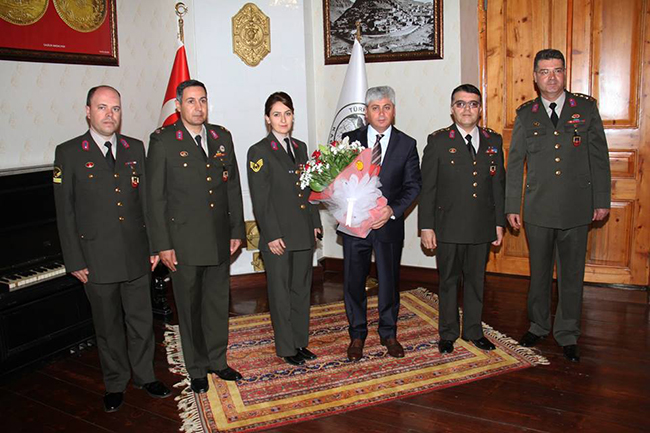 kars-jandarma-teskilatindan-vali-dogan’a-ziyaret-(4).jpg