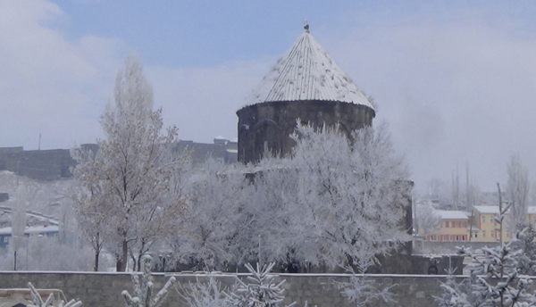 kars-kiragi-ile-beyaza-burundu!-(5).jpg